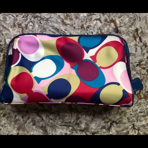 COACH cosmetic bag - Picture 1 of 10
